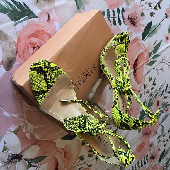 Simmi Shoes Neon Yellow Snake Wedge Heels - Picture 3 of 8